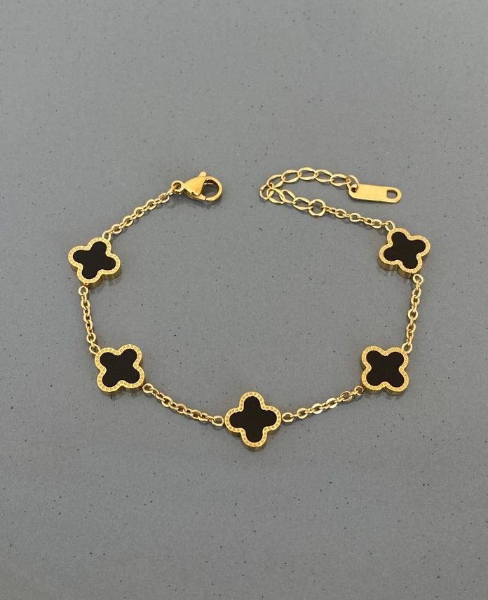 Çelik Gold 5 Küçük Yonca Siyah Bileklik