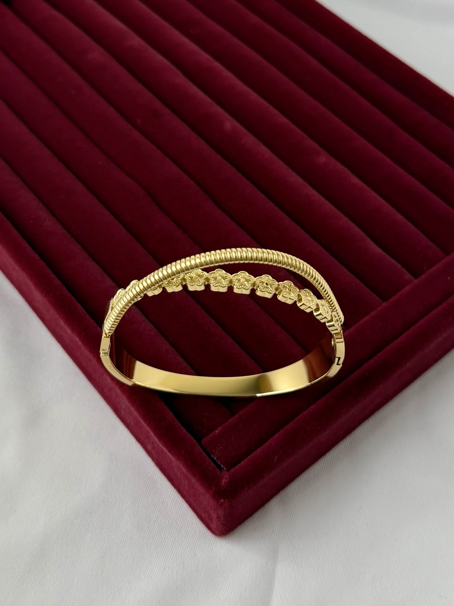 çelik gold çiçek kelepçe