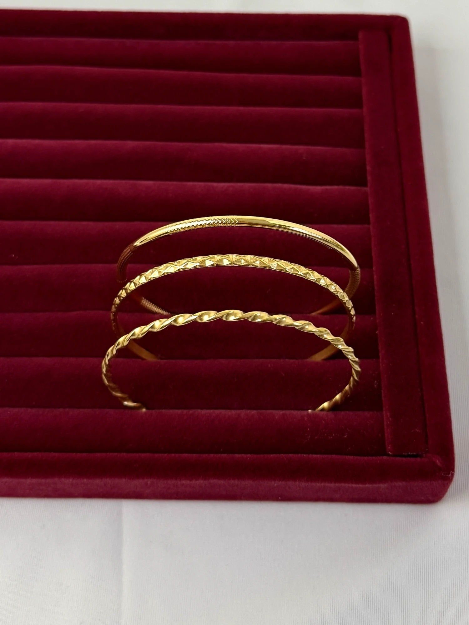 çelik gold desenli 65mm ajda kelepçe