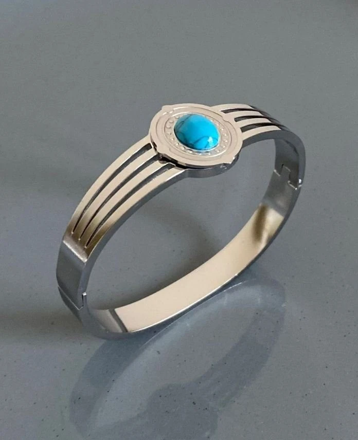 Çelik Ortası Mavi Oval Taş Kelepçe