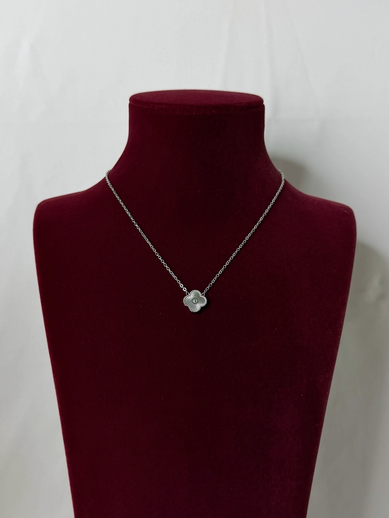 çelik silver yonca kolye