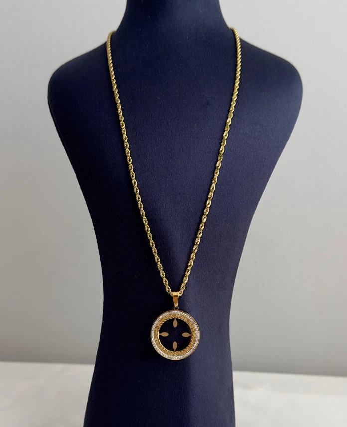 çelik gold yarım altın koymalı 60cm kolye