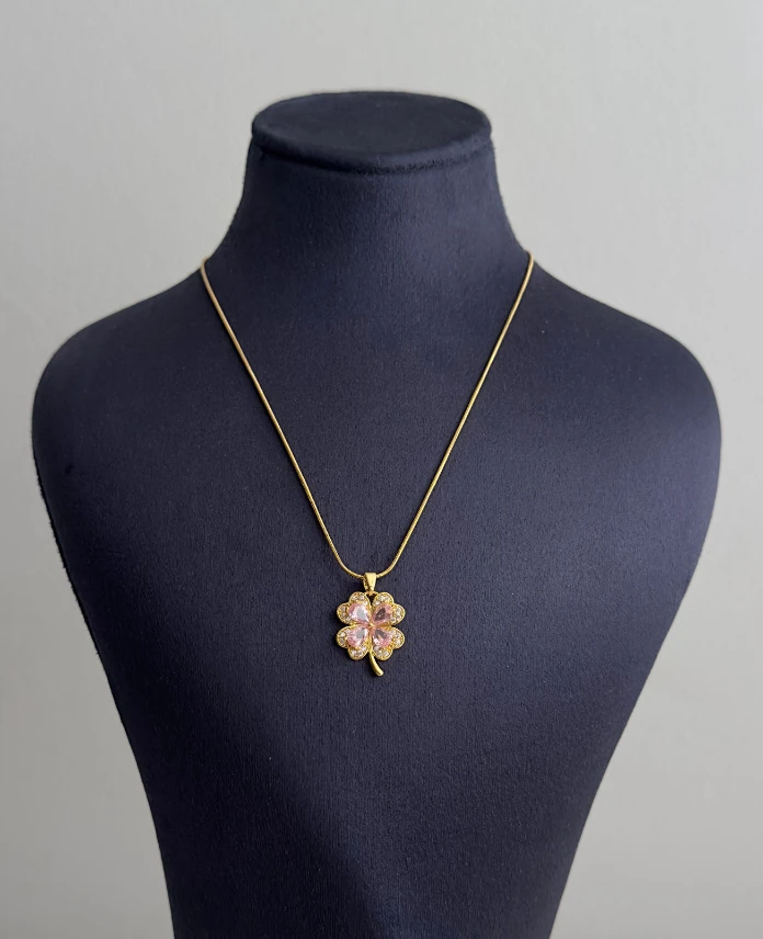 çelik gold pembe yonca 45cm kolye