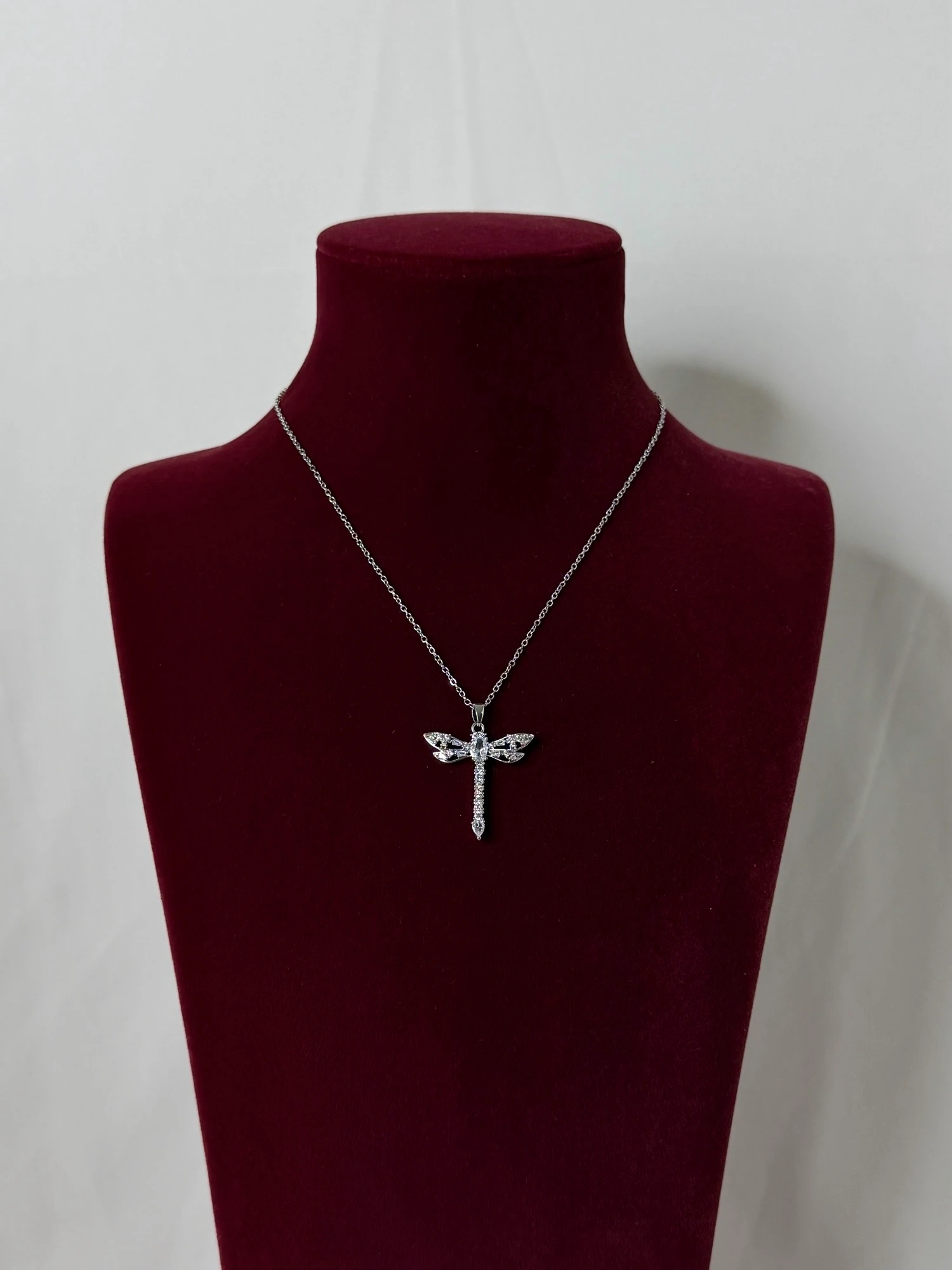 çelik silver yusufçuk beyaz taşlı kolye