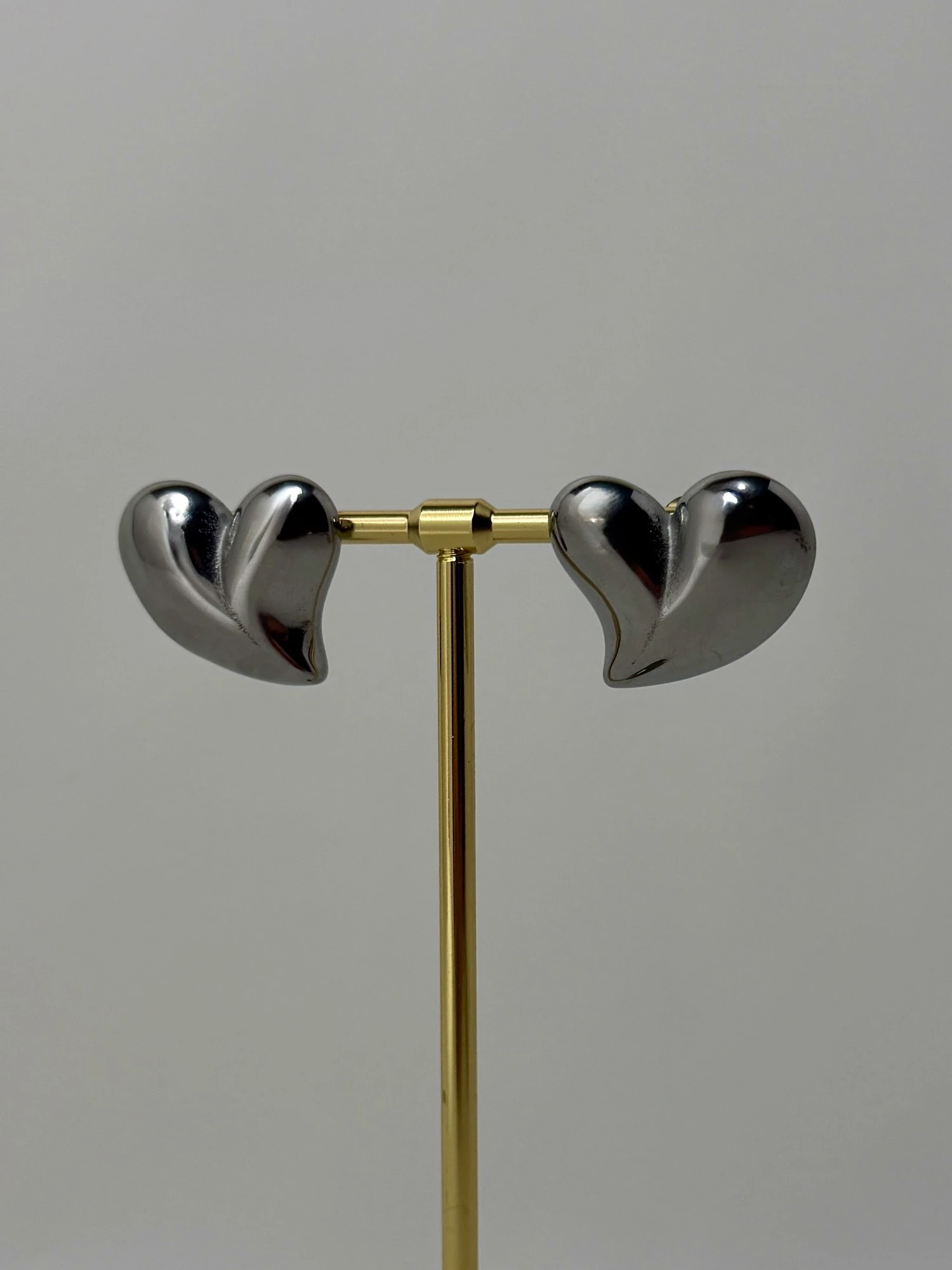 çelik silver kalp küpe