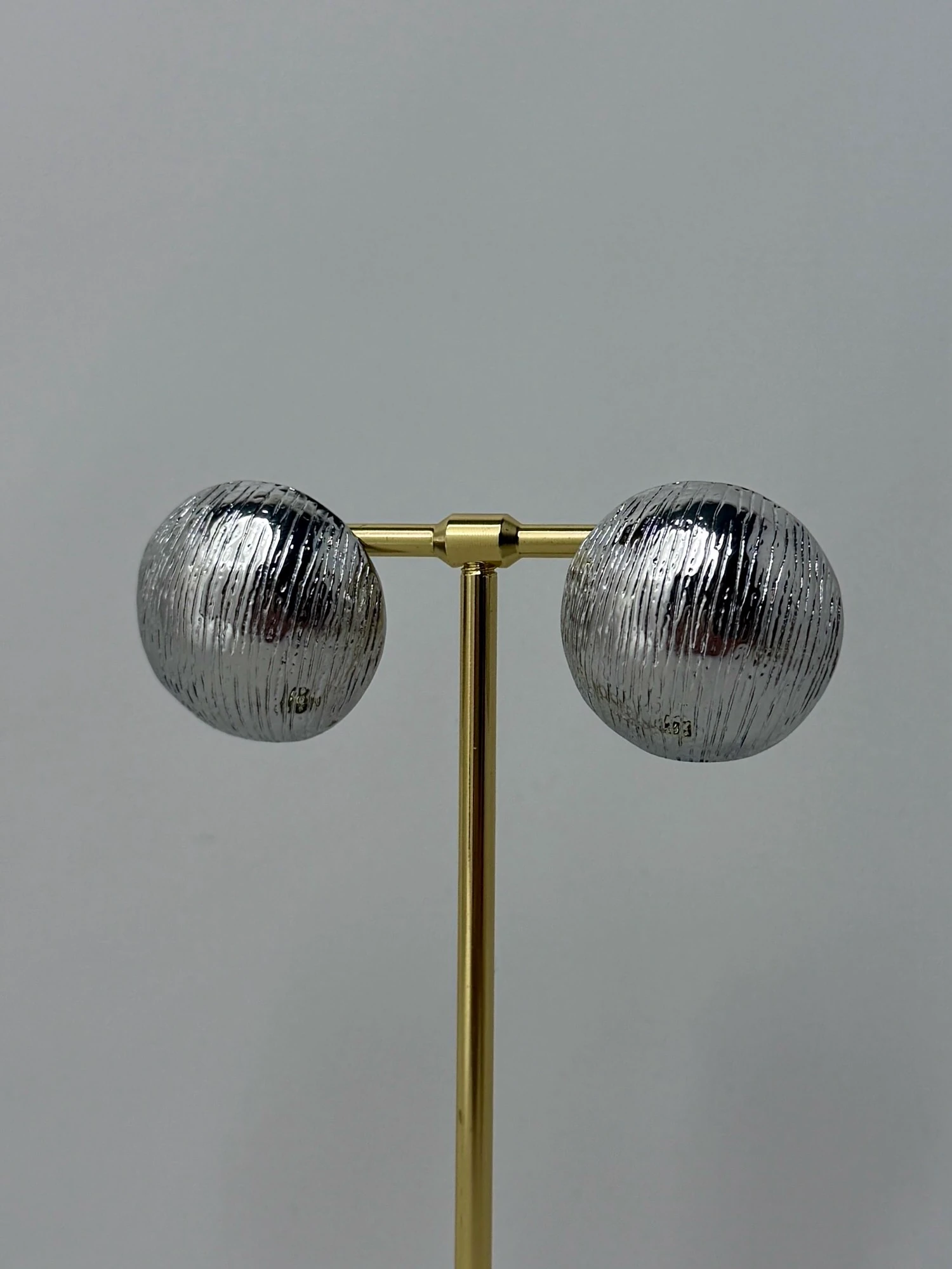 çelik silver top desenli küpe