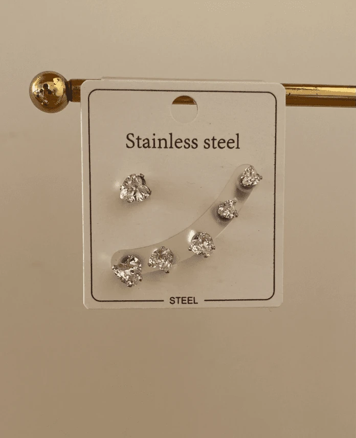 Çelik 6lı Kalpli Taşlı Silver Küpe