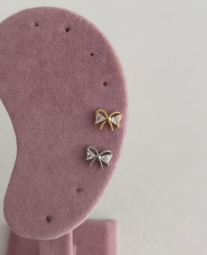 Çelik Kurdele Tragus Piercing (Arkası Düz)