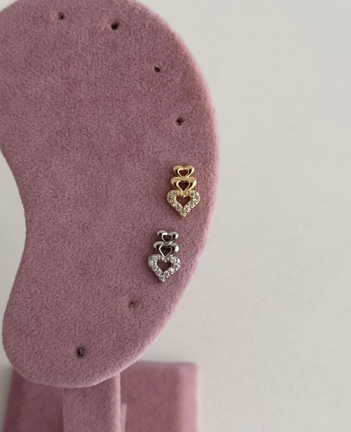 Çelik Üç Kalp Taşlı Tragus Piercing (Arkası Düz)