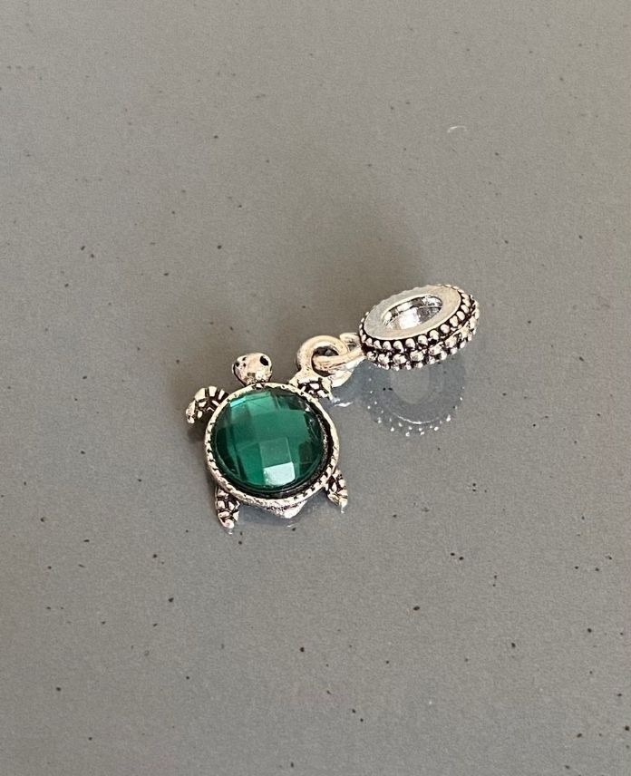 Pirinç Charm