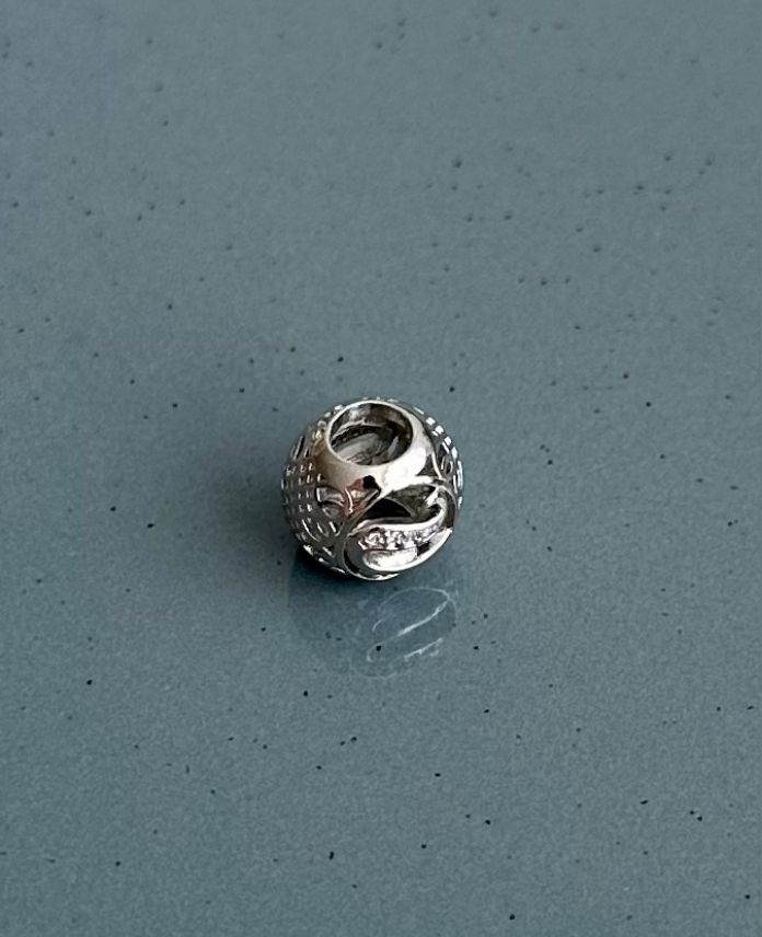 pirinç silver yuvarlak desenli charm