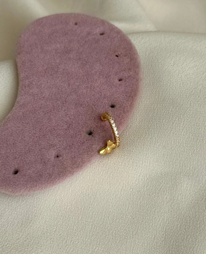 pirinç gold kelebek taşlı earcuff