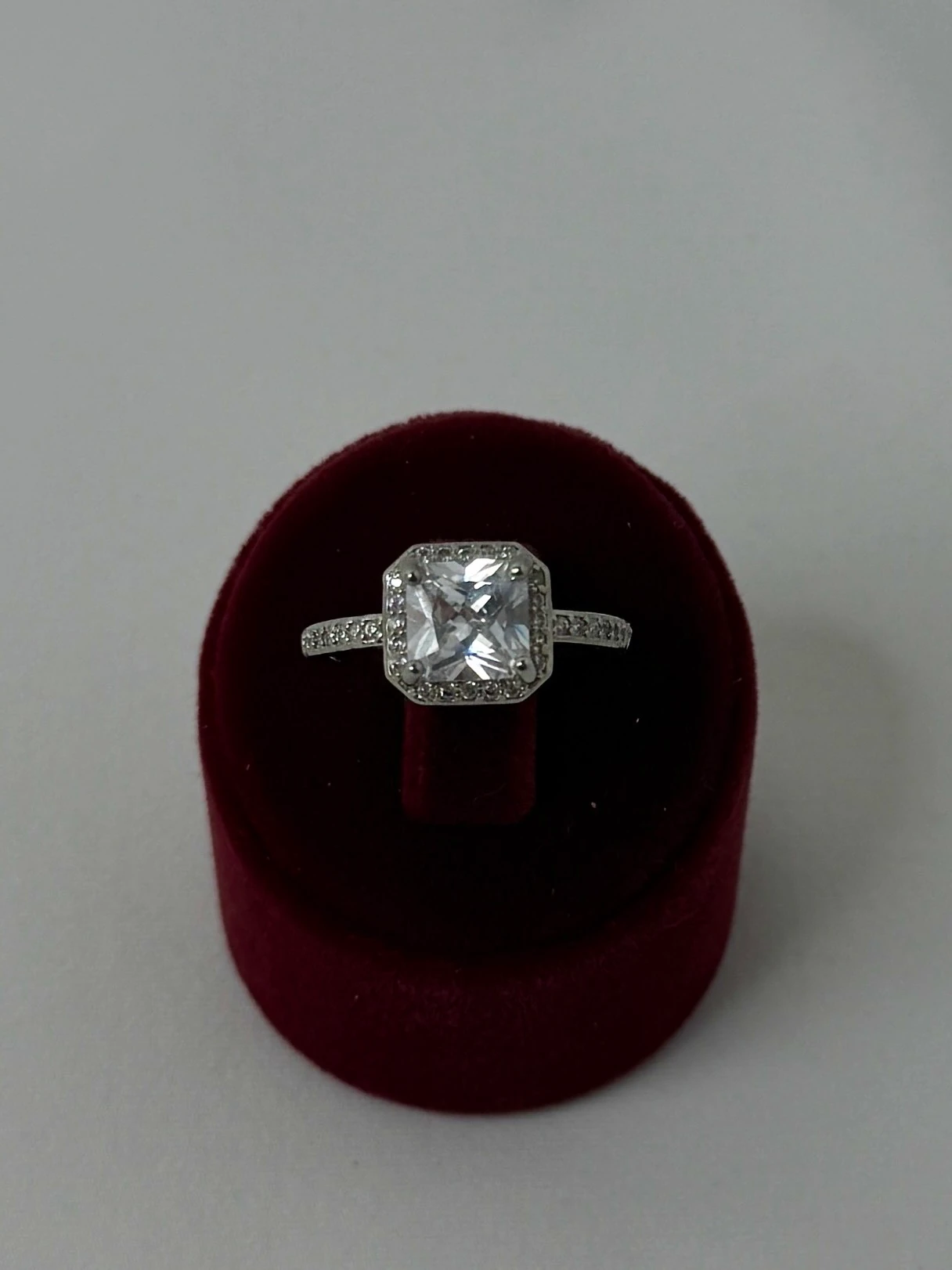 pirinç silver numaralı kare taşlı yüzük