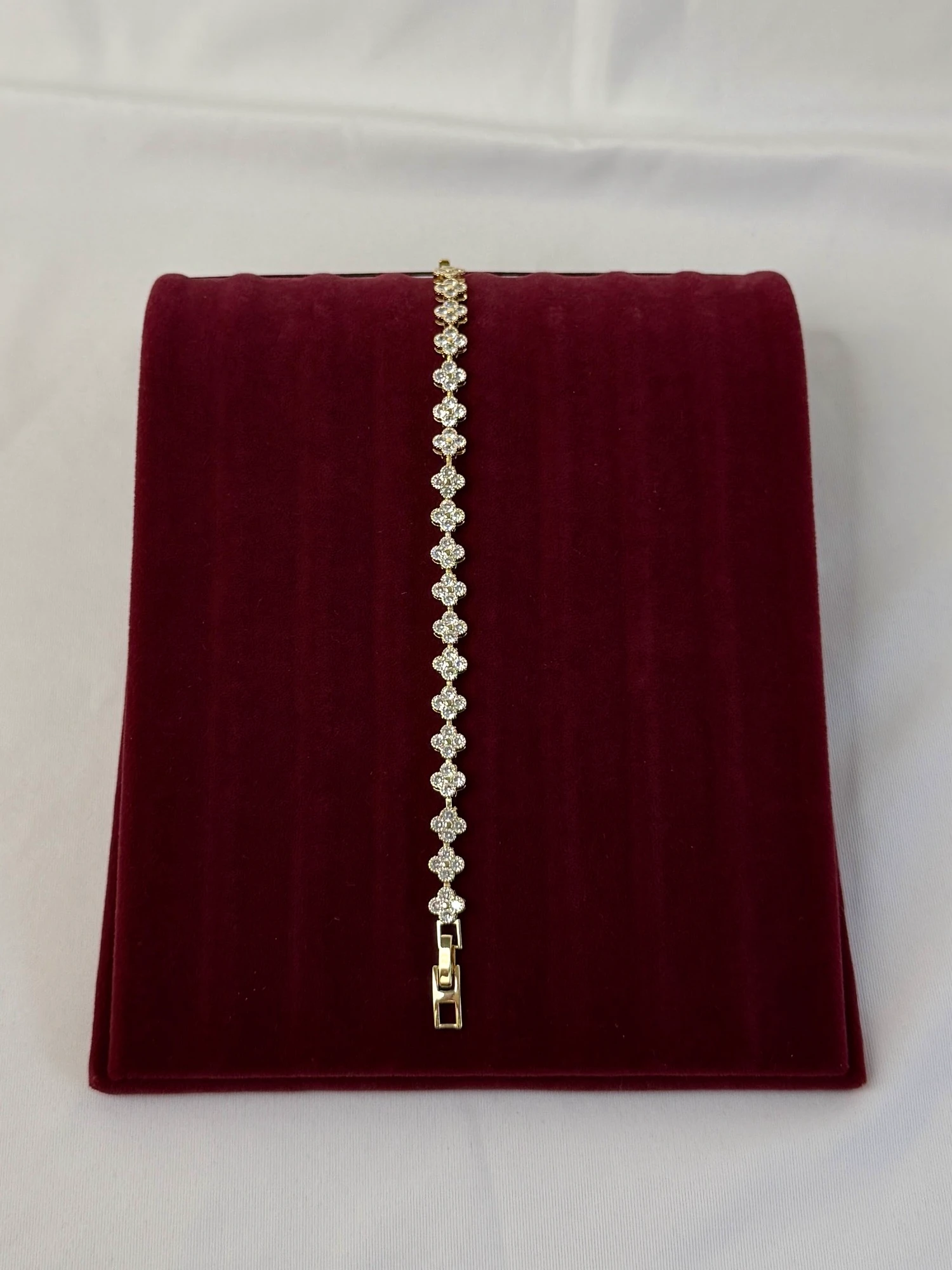 vip gold yonca bileklik