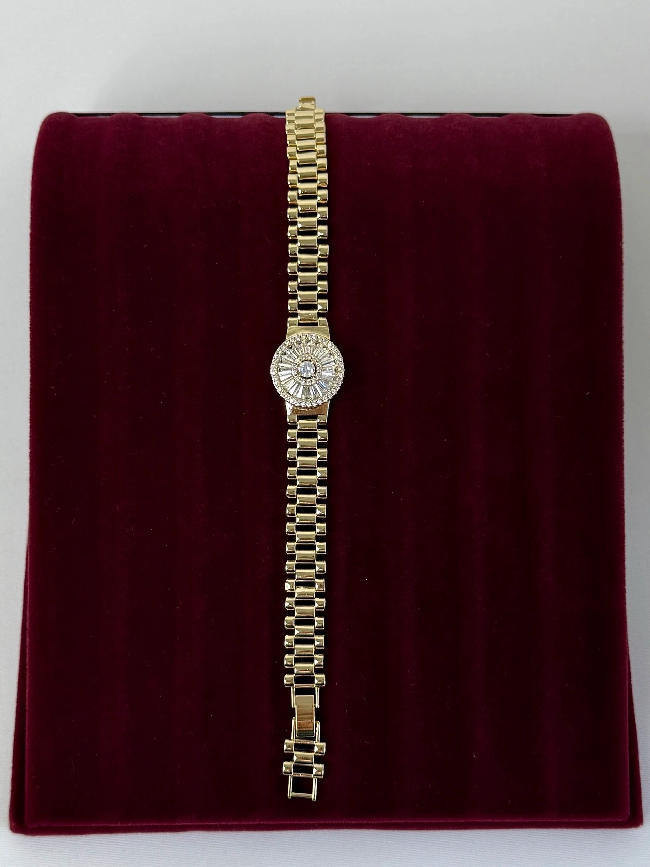 vip CM gold rlx yuvarlak taşlı bileklik