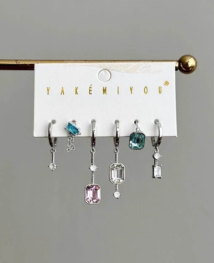 vip yakemıyou silver altılı küpe
