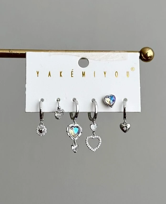 vip yakemıyou silver altılı küpe