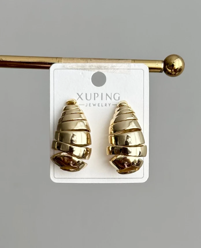 xuping gold damla sarmal küpe