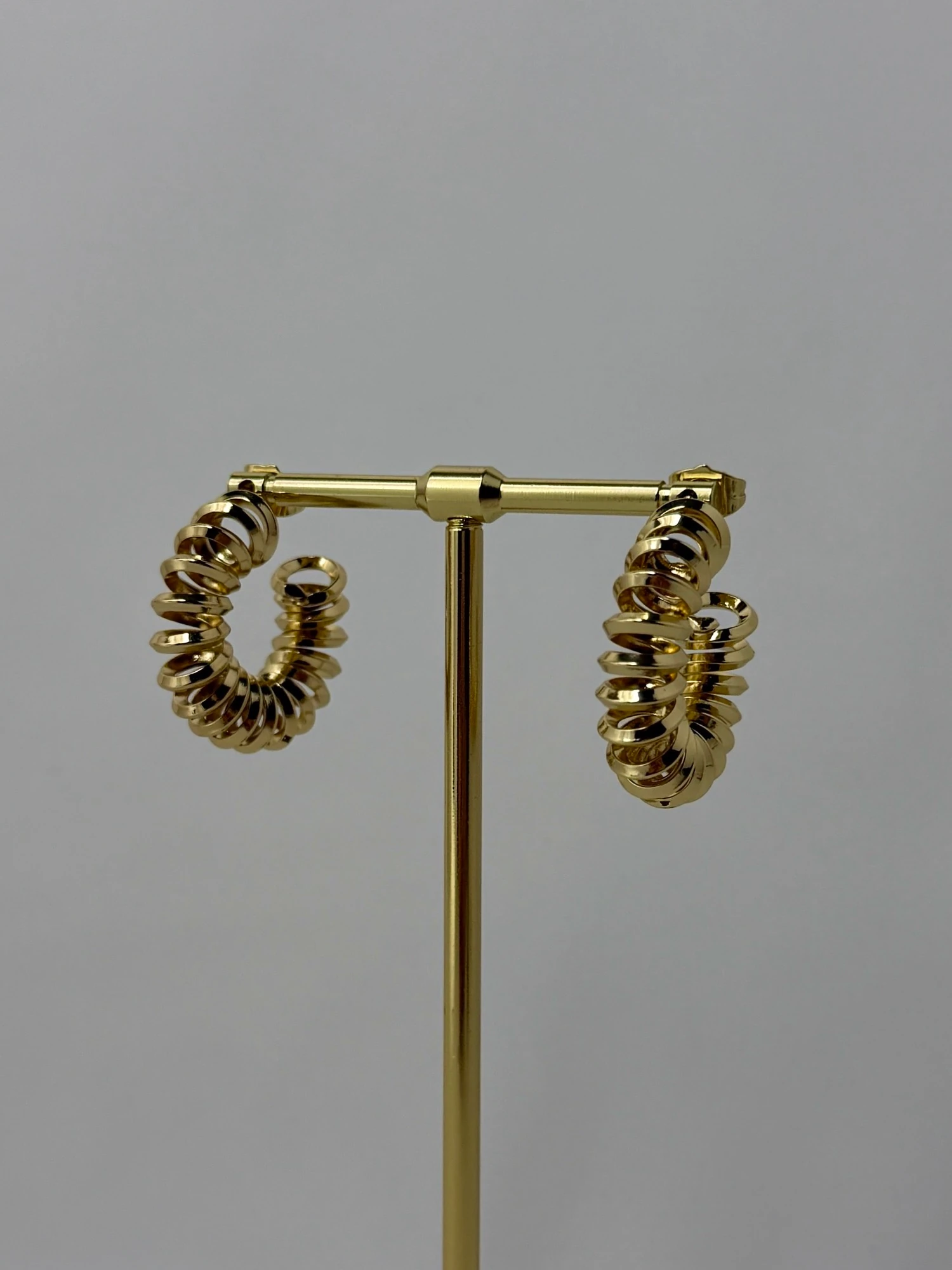 xuping gold halka sarmal küpe