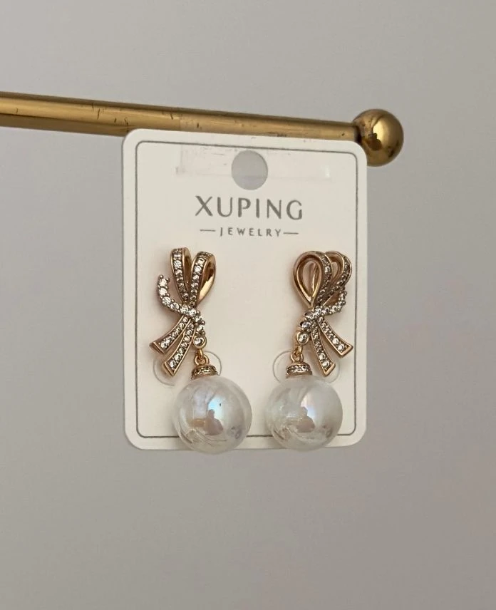 Xuping Kurdele Taşlı Ucu İnci Küpe