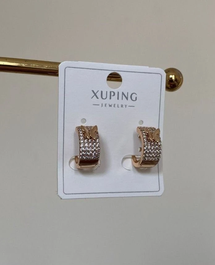Xuping Taşlı Üstü Kelebek Küpe