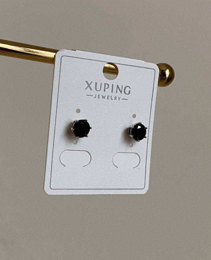 Xuping Tektaş Siyah Küpe