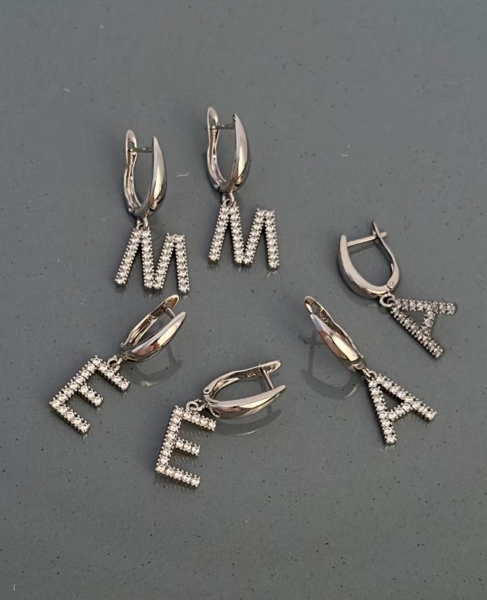 Xuping Silver Taşlı Harf Küpe